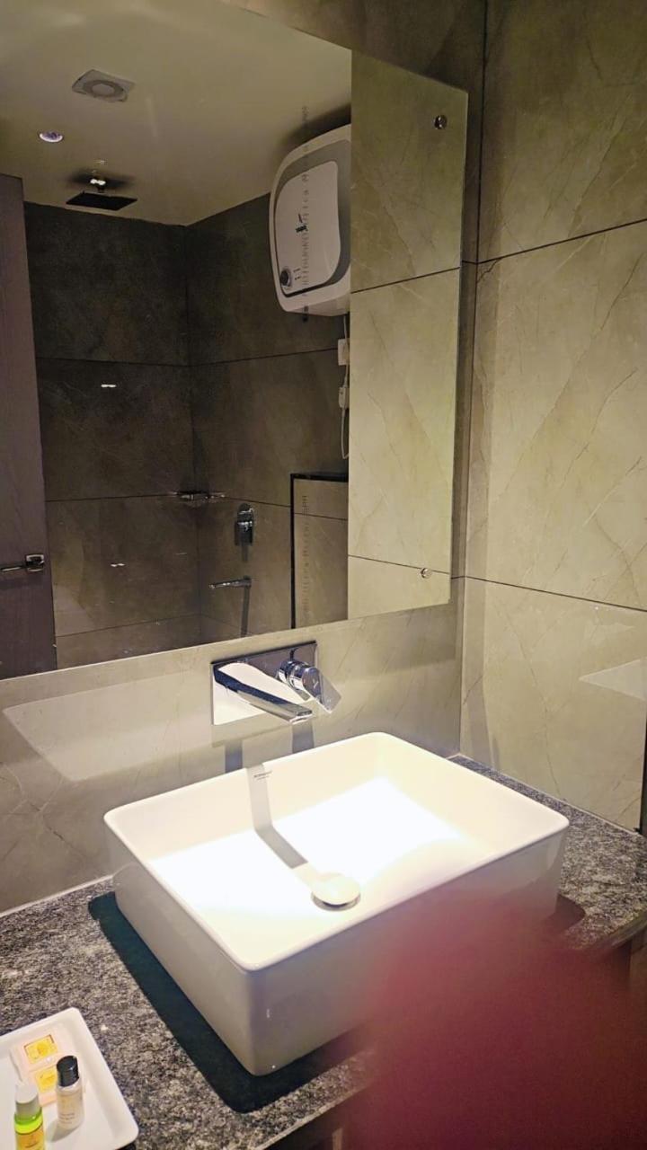 Hotel Arch The Lohias New Delhi Extérieur photo