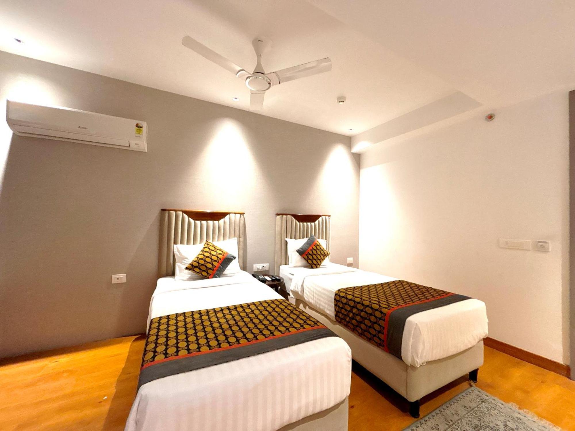 Hotel Arch The Lohias New Delhi Extérieur photo
