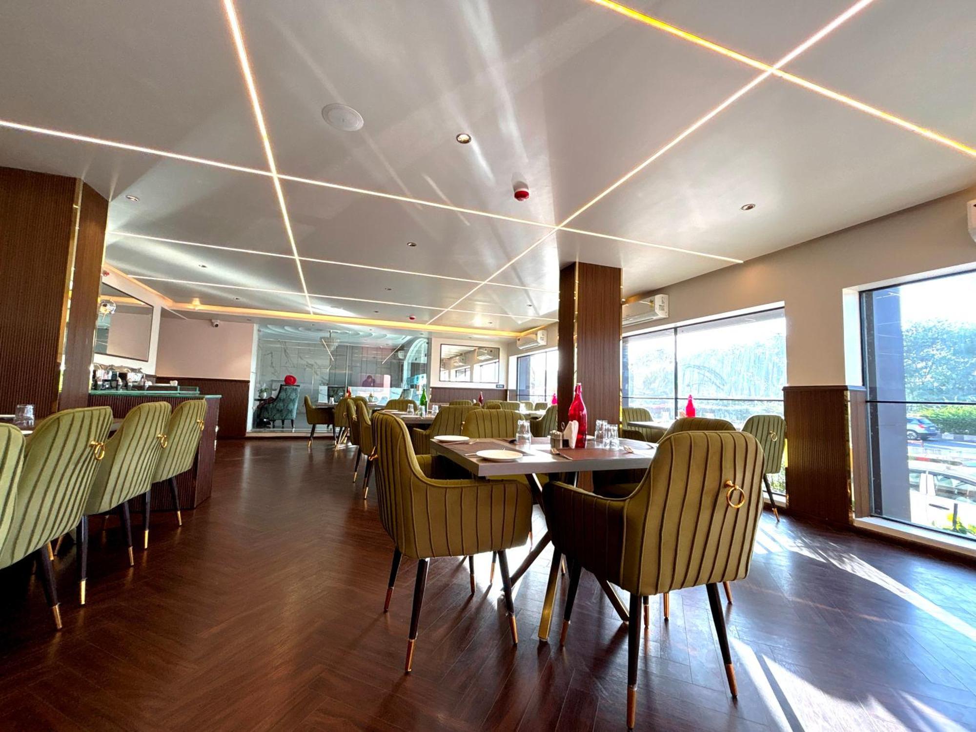 Hotel Arch The Lohias New Delhi Extérieur photo